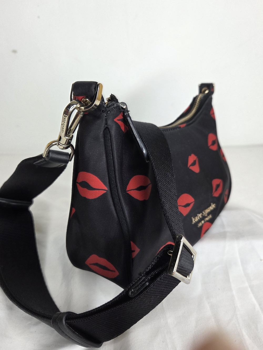 Kate Spade New York The Little Better Sam Kisses Crossbody Bag - Picture 4 of 13